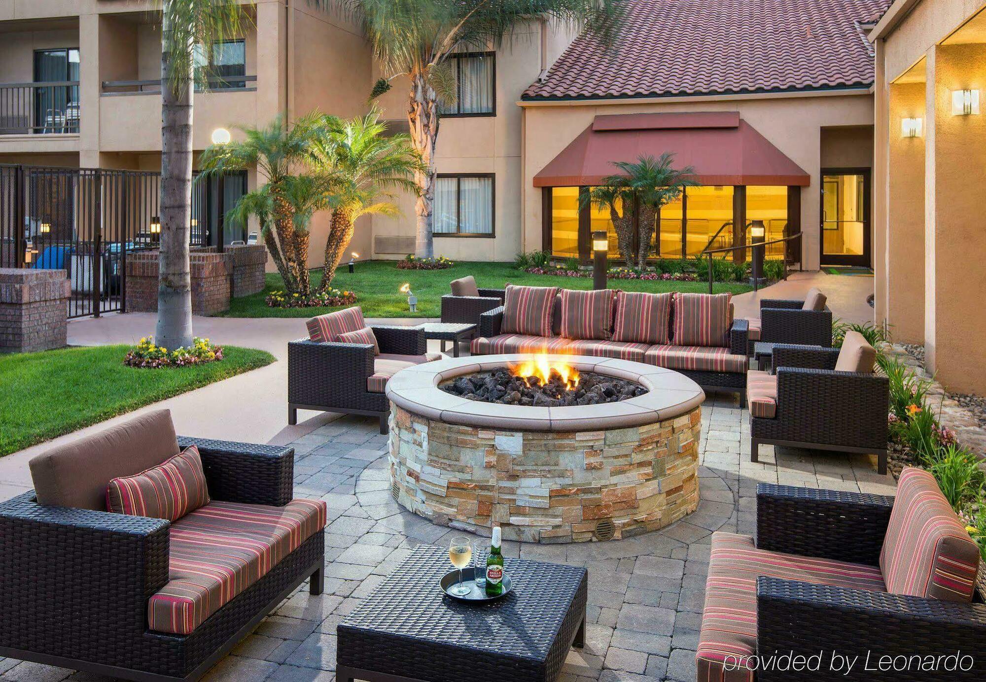 Hotel Courtyard Anaheim Buena Park Exterior foto